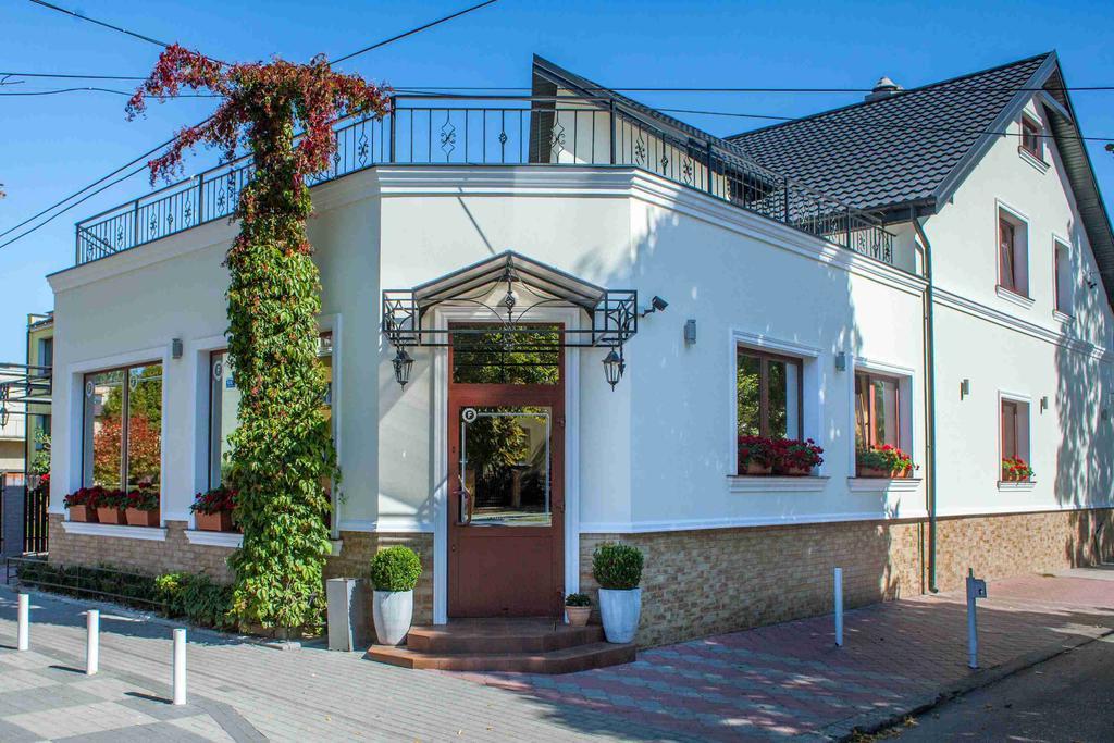 Pokoje De Luxe Figaro Płock Exteriör bild