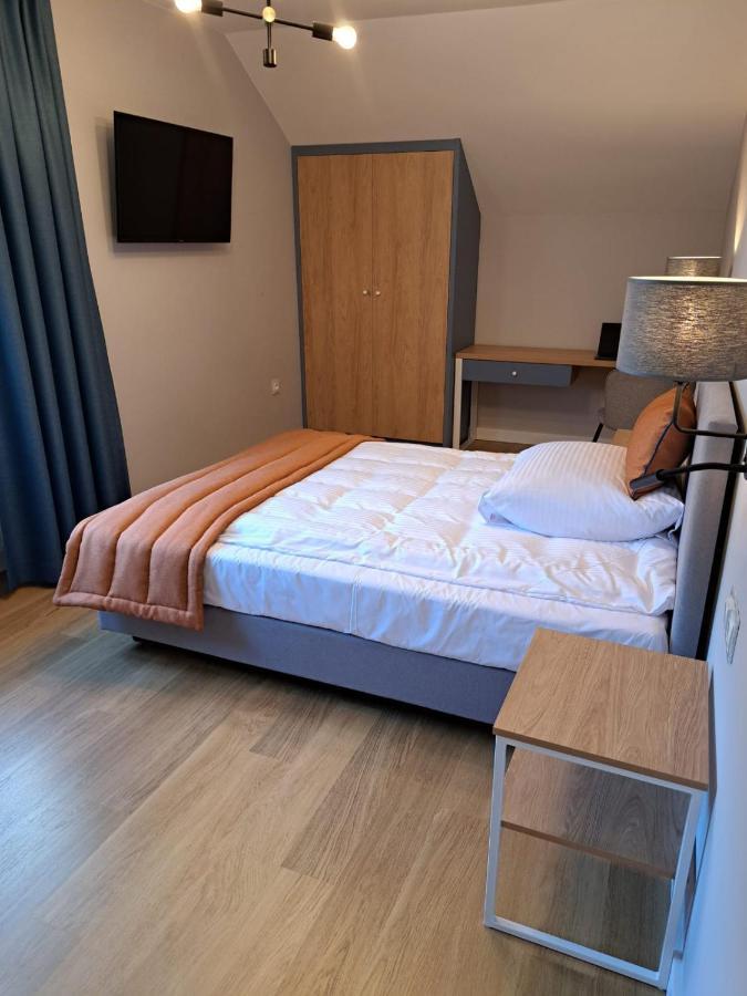 Pokoje De Luxe Figaro Płock Exteriör bild