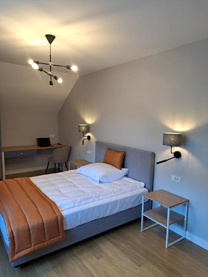 Pokoje De Luxe Figaro Płock Exteriör bild