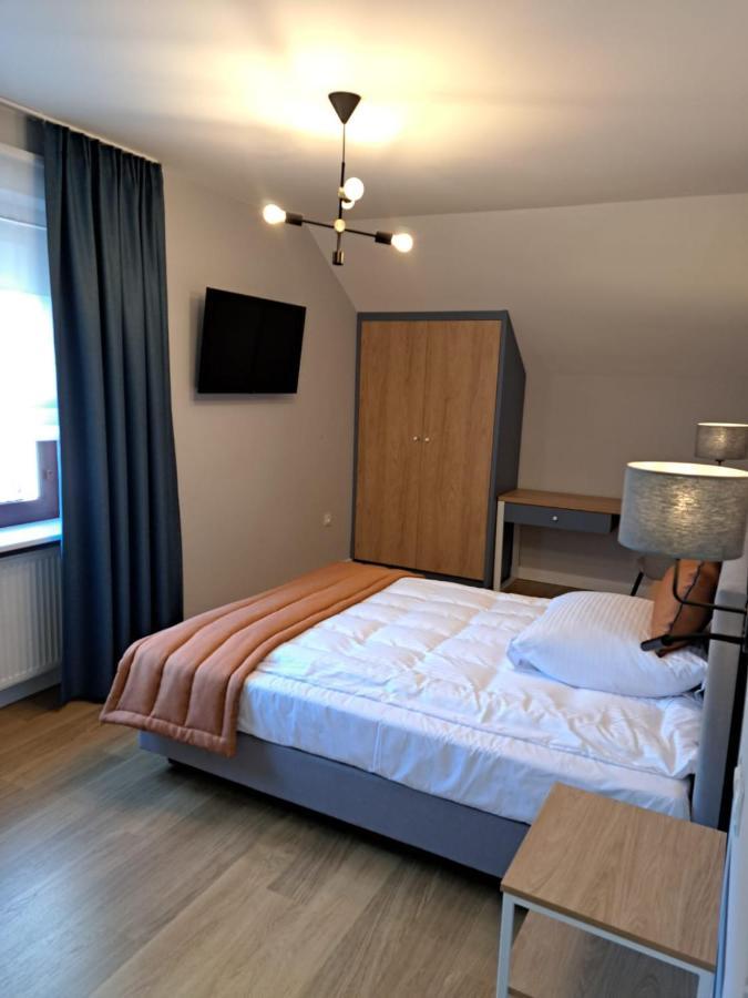 Pokoje De Luxe Figaro Płock Exteriör bild